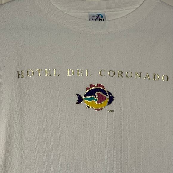 1980's Hotel del Coronado Cal Cru XL White Textured Fish Short Sleeve T-Shirt - Picture 2 of 7